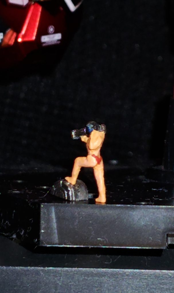 デザインナイフで削り込んでプリけつにするのが大変でした🫩&nbsp;「バナージｯ！安心しろ！履いてるぞ！」&nbsp;&nbsp;だって……少しでも紅組のポイントになればいいかなと思って……。&nbsp;&nbsp;これで本当に今年最後の投稿です。では良いお年を…🙇&nbsp;