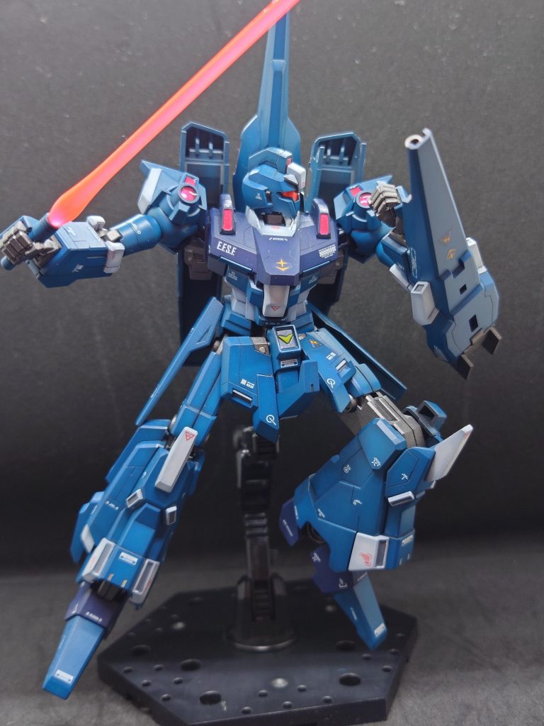 シールドのデカール配置がイマイチな感じです