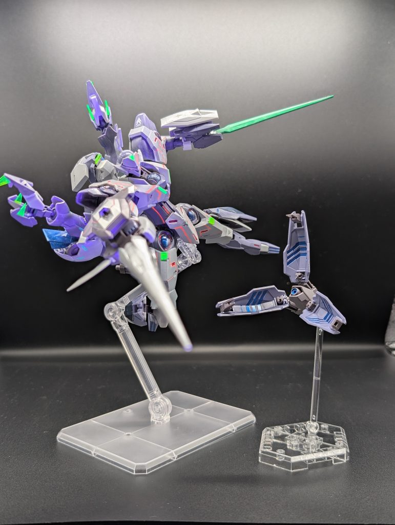 ミカエリスの右腕はビットのような追加武装として使用します。