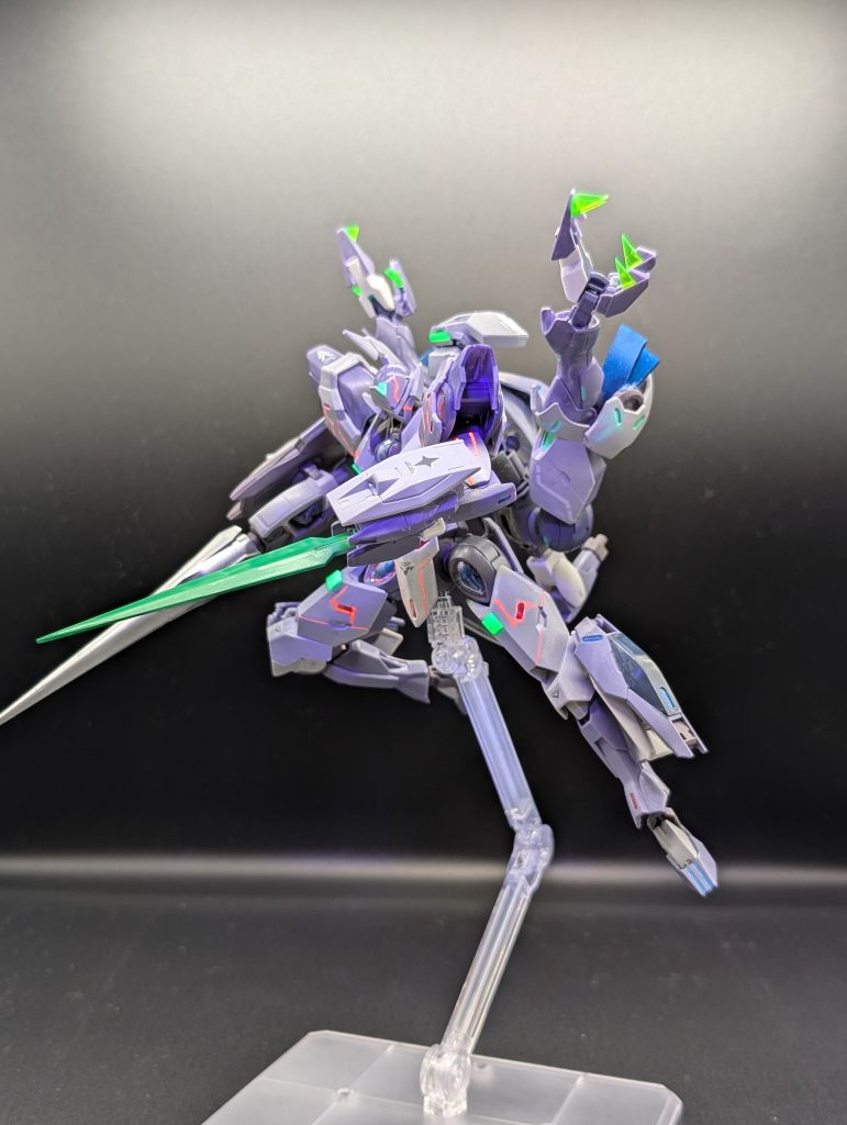 ベギルベウのランチャーとブレードはガンダムマーカーアイグリーンで塗装してます。