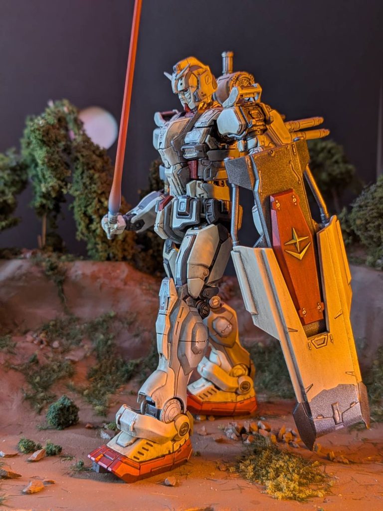 不気味に標的を求めて彷徨うガンダム…私世代のガンダムはこんなイメージではなかったんですけどね😅