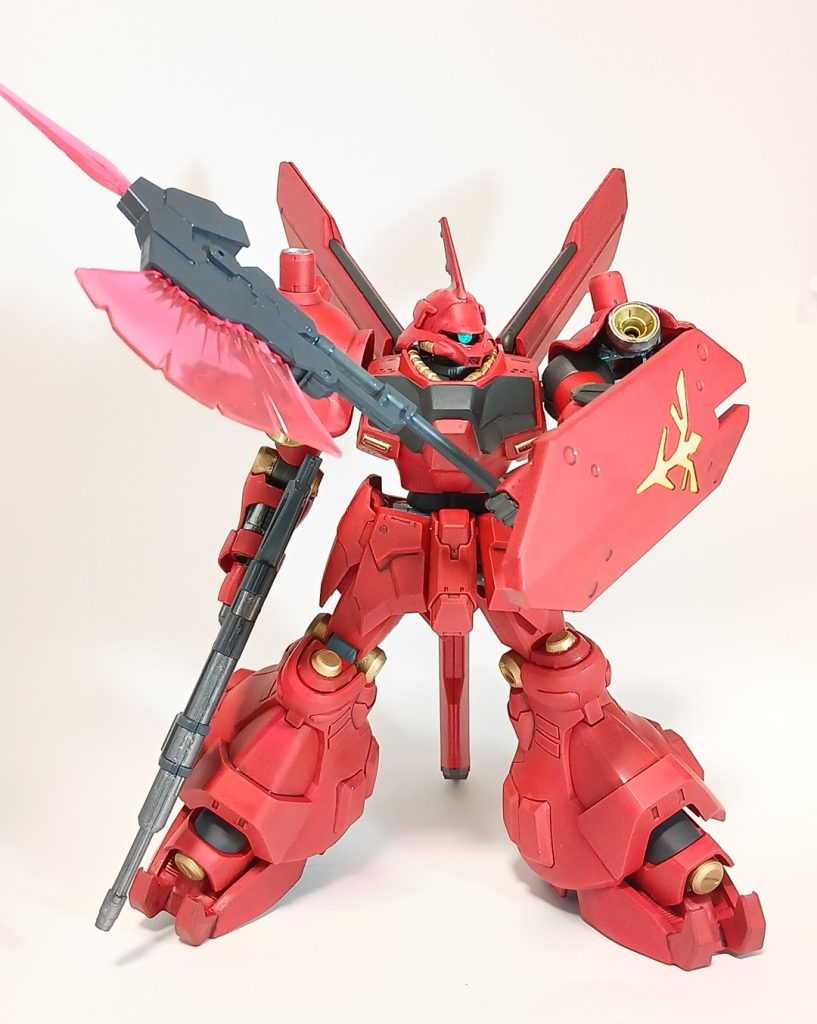 連邦製な気がするけどビームアックスガンダムベースで売ってるやつです。