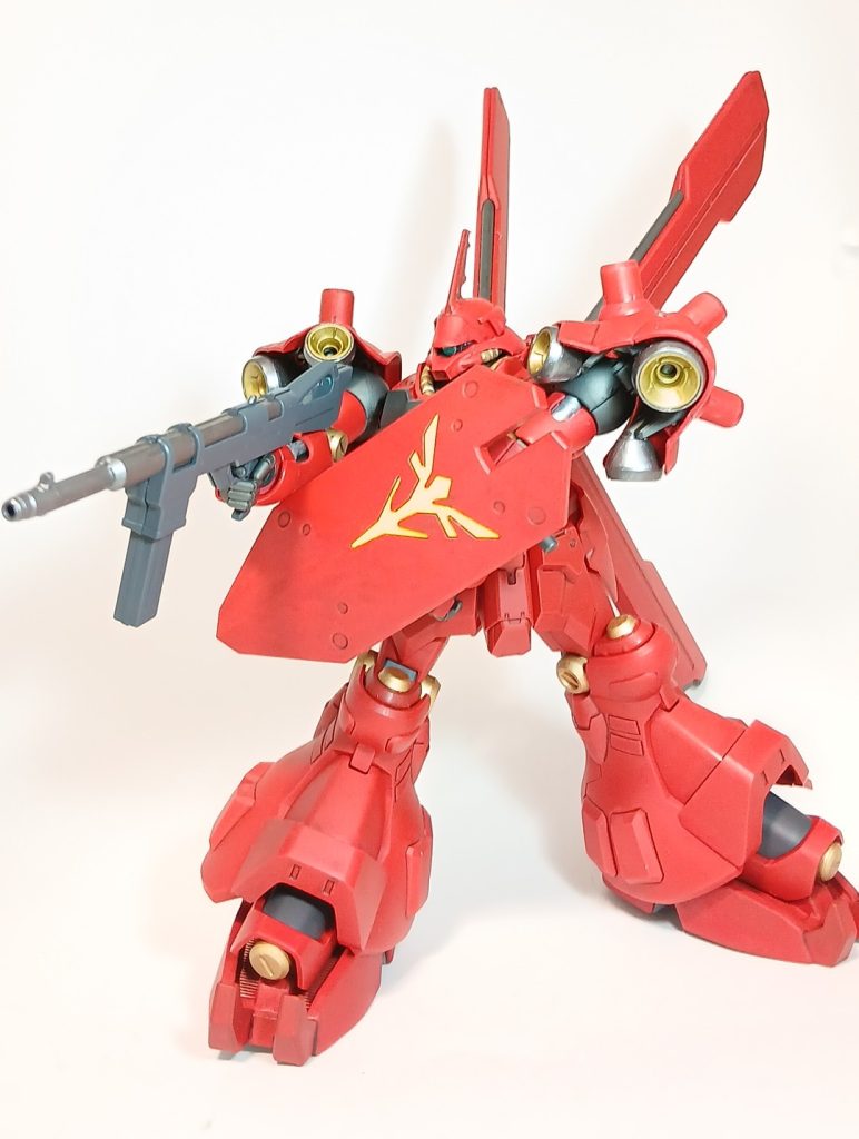 ビームアサルトライフルサイコ・ドーガのライフルは色が好みじゃなかったのですが塗装するといい感じにイメージ変わりました