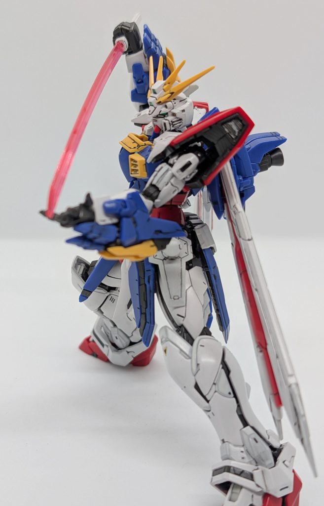 Gジェネエターナルでのビームソード抜刀…、っぽいポーズw何気にシャイニングと演出が同じなのがエモいです！😚今気付いたけど、左肩のダクトのシルバーが剥げてる！何でや…！