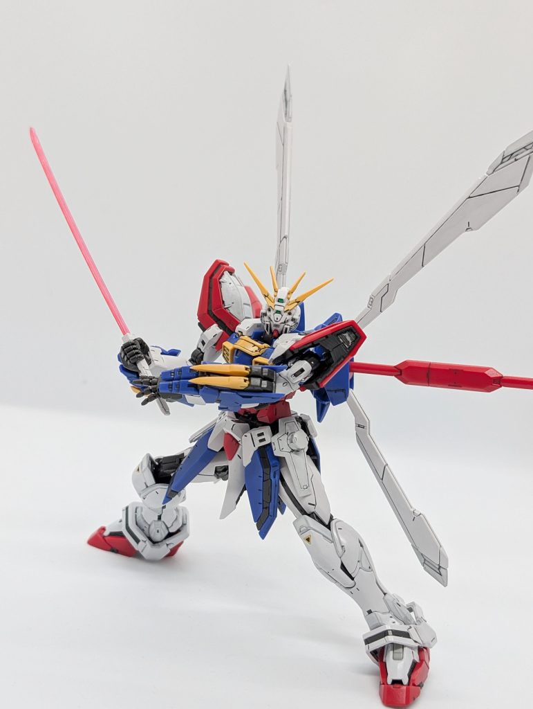 爆熱！ゴッドスラッシュ！ただ闘気を込めたビームソードで斬り付けるだけかと思いきや、実はシャイニングフィンガーソードよりも強いとか…。何気に第2次スパロボGでは最強技だったりします😁エネルギーフィールド発生機も羽のようにパタパタできるので、アクションの邪魔になりにくいのもありがたいです！&nbsp;今回は以上になります！😌気がついたらもう年末なんですねぇ…。1年は早いもんですw私事ですが来年は本厄なのでゴッドガンダムさんには厄を爆熱処理して頂きたく、自分で作ったものですが神棚にお祀りする予定です！😂神様仏様、ゴッドガンダム様…！来年は良い年になりますように！！←切実wでは、ここまでご覧下さりありがとうございました！皆様も良い年の瀬をお迎え下さい〜👋