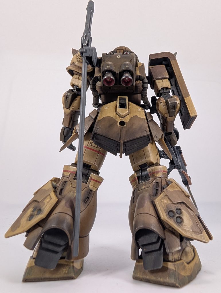 もっと丁寧に作りたかった、と完成後に少し後悔もあったりして(zaku-kao4)