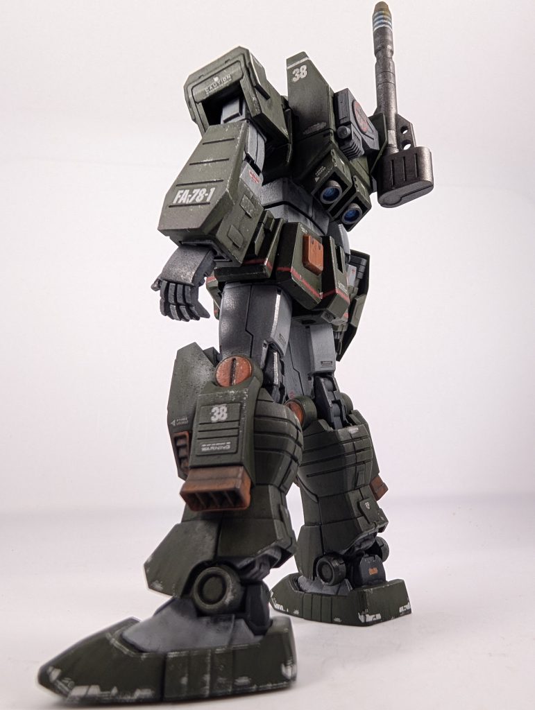 今回も娘の【星のカービィ】のお手伝いをしたり、製作中に子供と嫁が順番に風邪をひいたり…となかなか製作が進まない日々になりました(gundam-kao5)