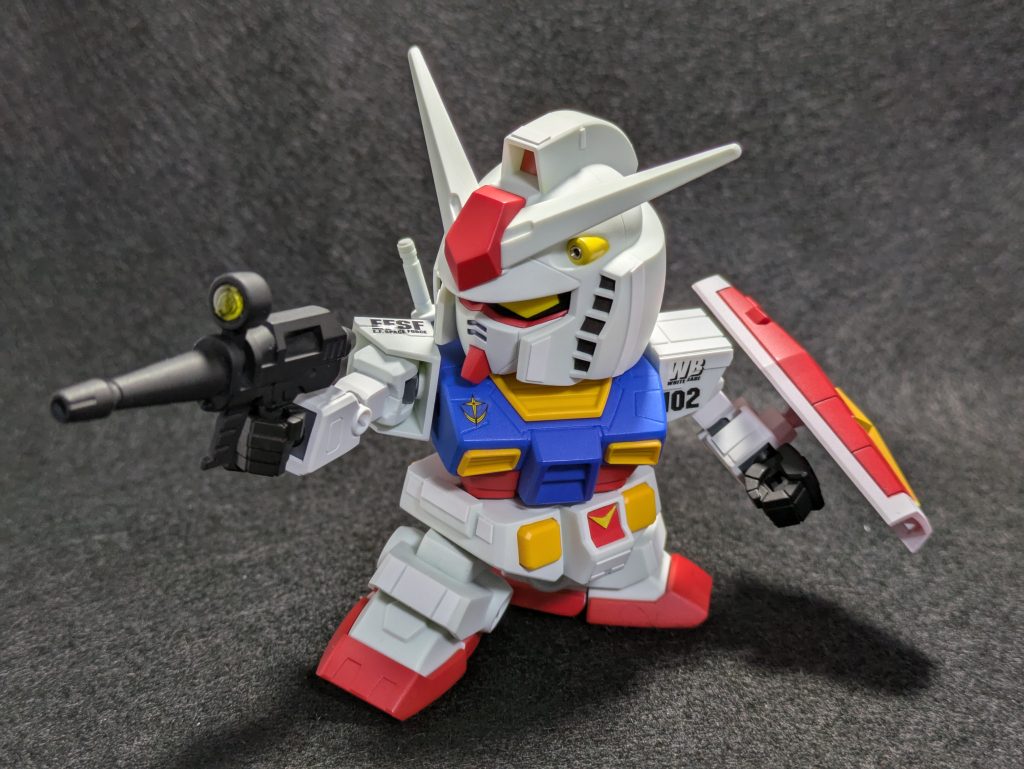 BB戦士329 RX-78-2 ガンダム–2枚目/制作者：眞希
