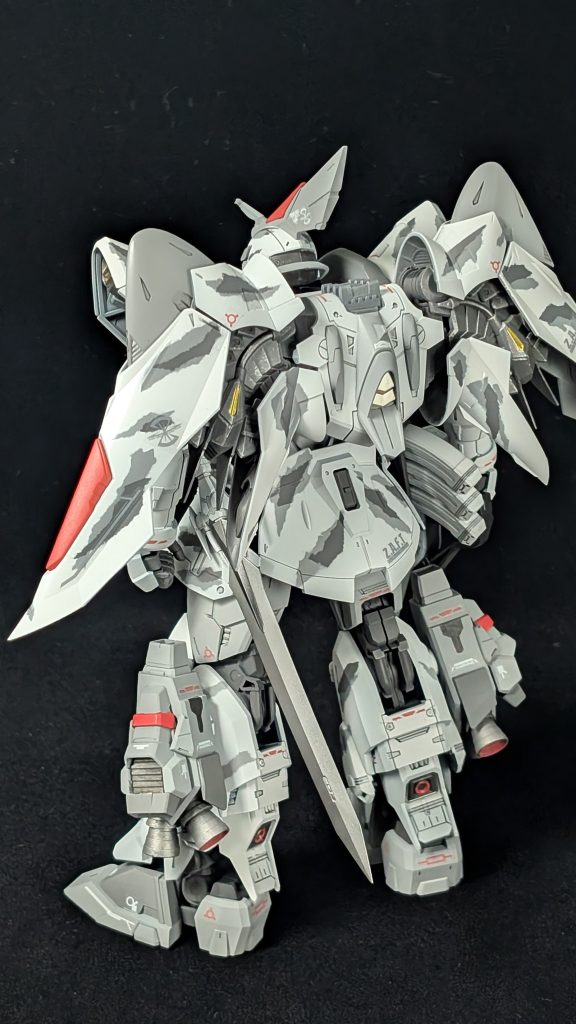 バックパックの一部分だけ空気清浄機能のつもりで変更してます。いじる必要がない程カッコ良いと思うキットです。その良さを活かそうと考えて手を加えてみました。