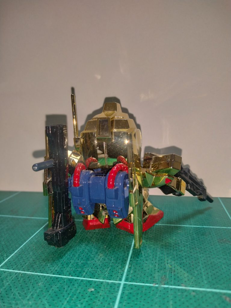 胴体、バックパックなどはエアブラシを使用したはず…です。