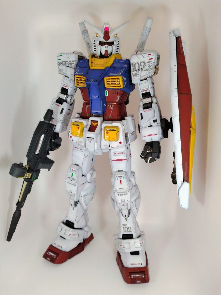 PG UNLEASHED νガンダムを迎えるための（物理的に）準備として手を付けました。塗装が大変でしたが、手をかけて良かった。とても満足しています。