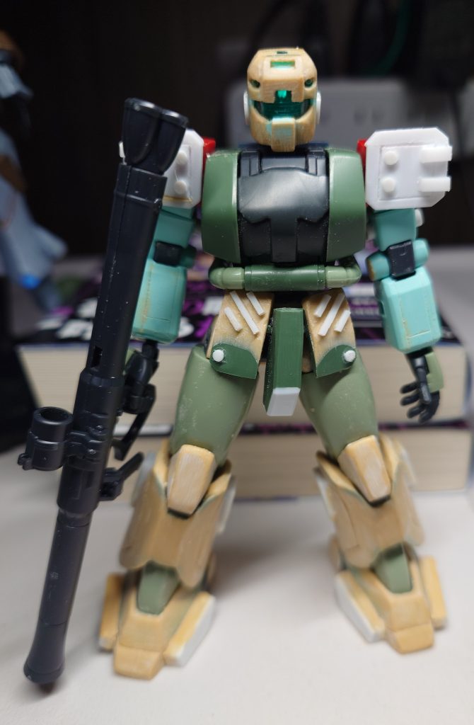 途中経過1。削ってパテ盛って部品足してった