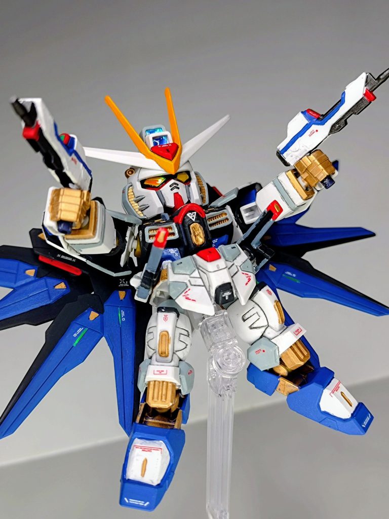 スーパードラグーンは分離しないので、ハイマットフルバーストは大気圏内バージョンで再現。スーパードラグーンに貼ったグリーンのラピテープが良い仕事をしてます。