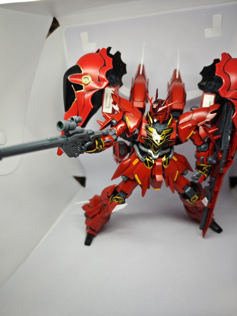 高機動なシナンジュにファンネルを追加したまさにジオンらしい機体が出来ました。