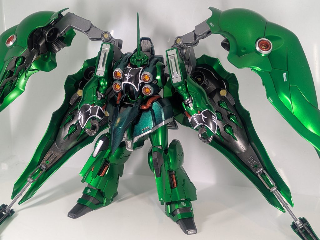 サブアーム広げると更にでかい！