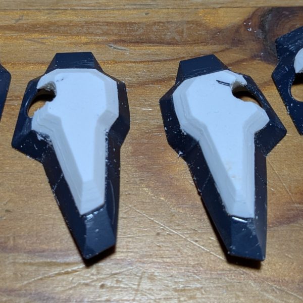 2025年12月16日(火) 出勤前までの進捗は、こんな感じ。&nbsp;ガンプラ再販購入後、帰宅してふくろはぎを3ミリ幅増しをして、いじくりこんにゃくする。2025年12月17日(水)〜18日（木）もふくろはぎと足首を更に、2ミリ上げ底(合計4ミリ)にして、いじくりこんにゃくする。&nbsp;（2枚目）