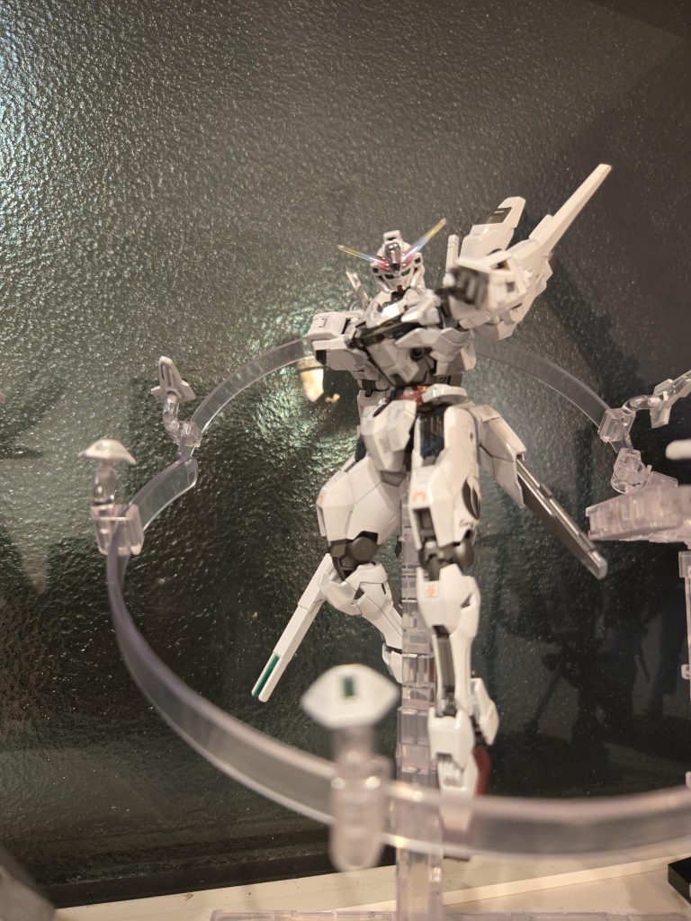 水性の魔女用デカール3をそれっぽいところに貼って艶出しして完成です。別に改造とかしてないですが結構時間かかりました。。。&nbsp;とりあえずここまで観ていただいきありがとうございました。あともう1個完成しているので投稿しますb