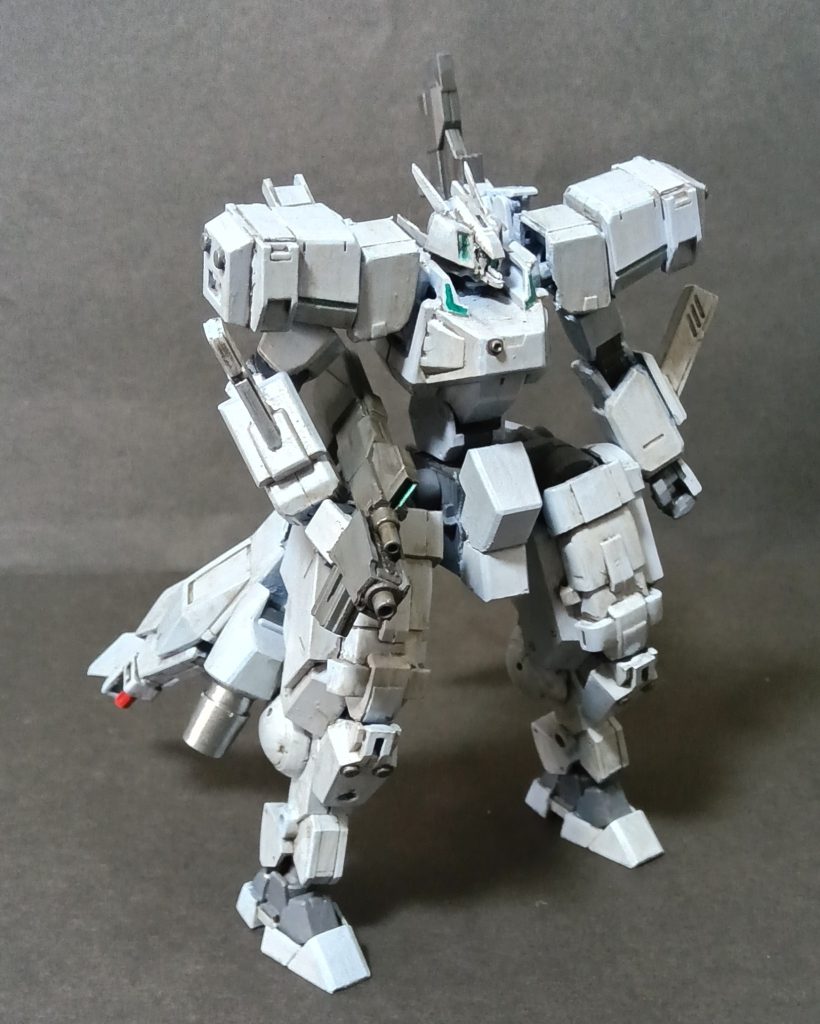 突撃砲を持たせてみました。武装はシャルドール改のドッズガンとアデルのドッズライフルを改造しました。