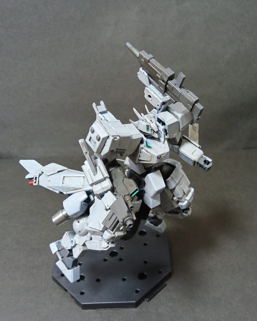 一応兵装担架ユニットと跳躍ユニットも稼働します。