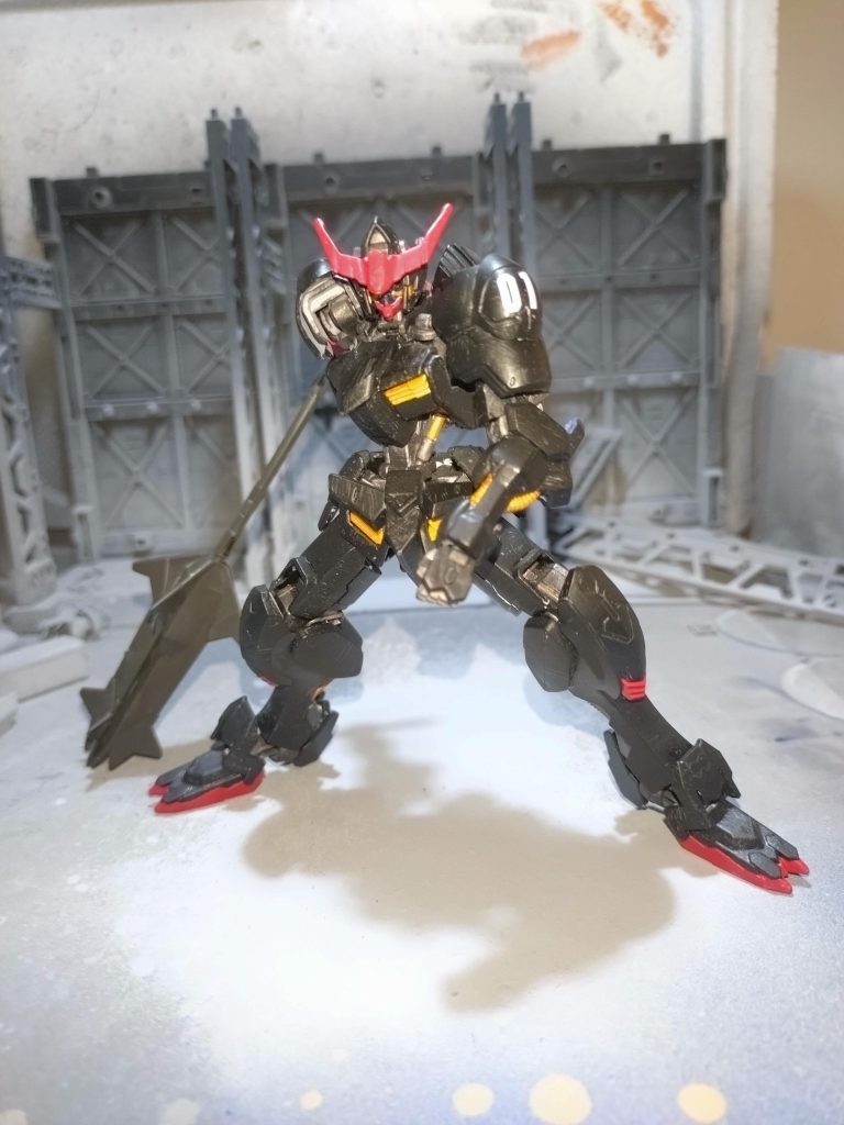 本当は刀を使う予定でしたが、こっちのほうが様になっているので変更しました。