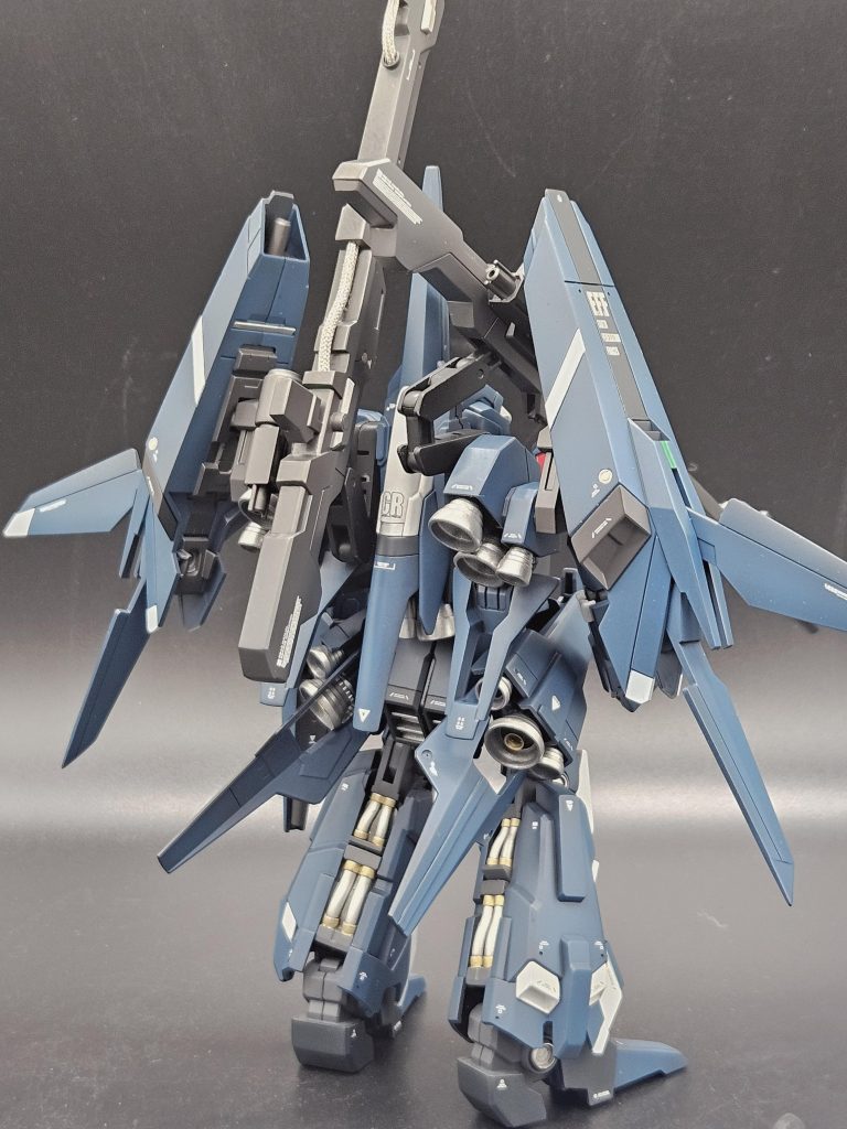 バックショットがごちゃごちゃしてて好きです