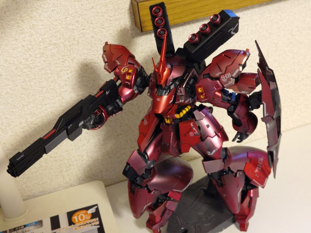 ゴールドはかなり鮮やかに発色出来たのかなと感じますが、シルバーの方はもう少しクリアレッドを塗り重ねても良かったかしら…。