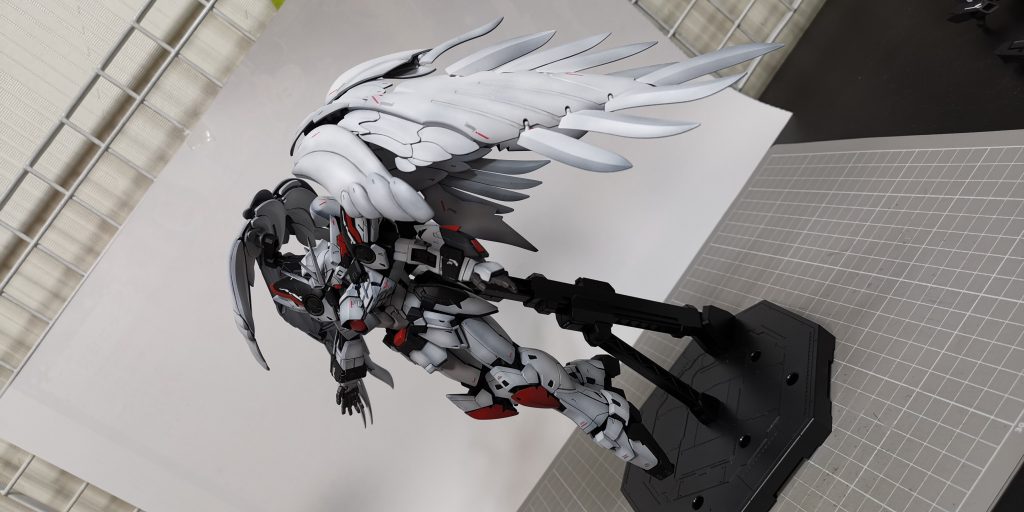 ガンダムに羽がこんなに似合うとは。