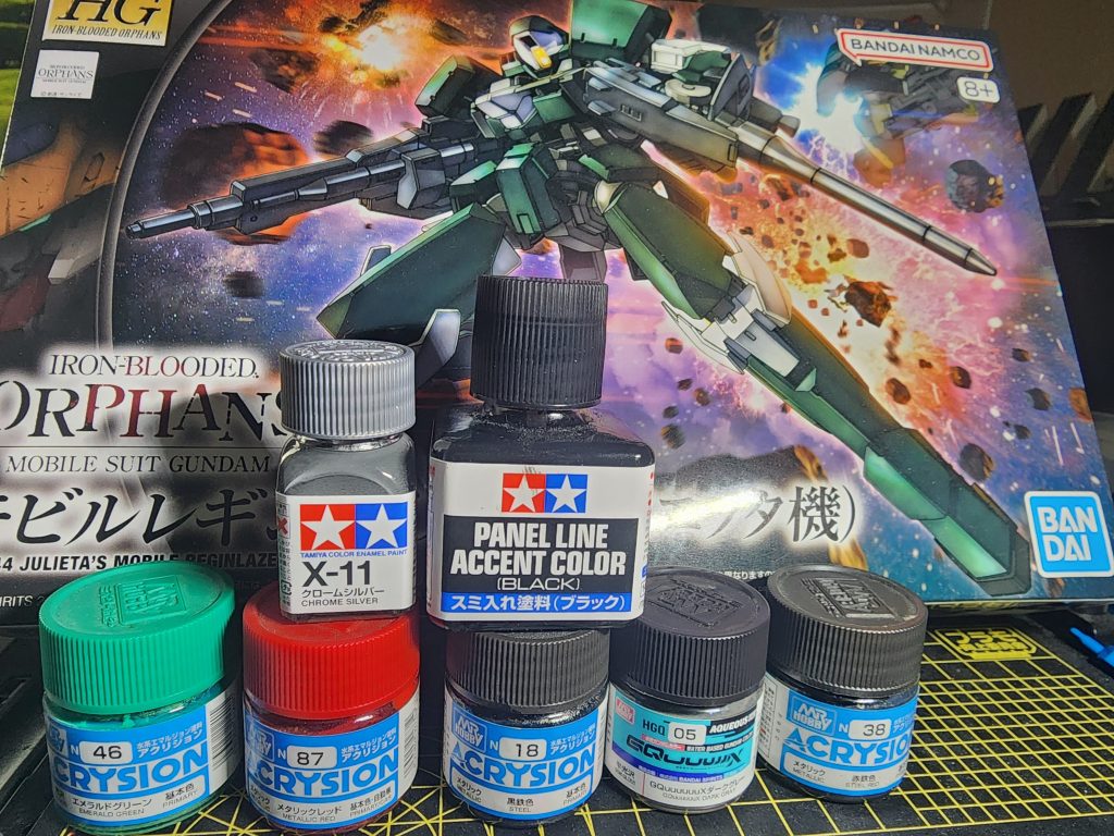 今回使用した塗料たち