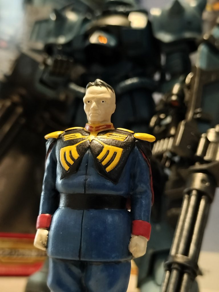 ノリス氏もなんとか塗り上げました