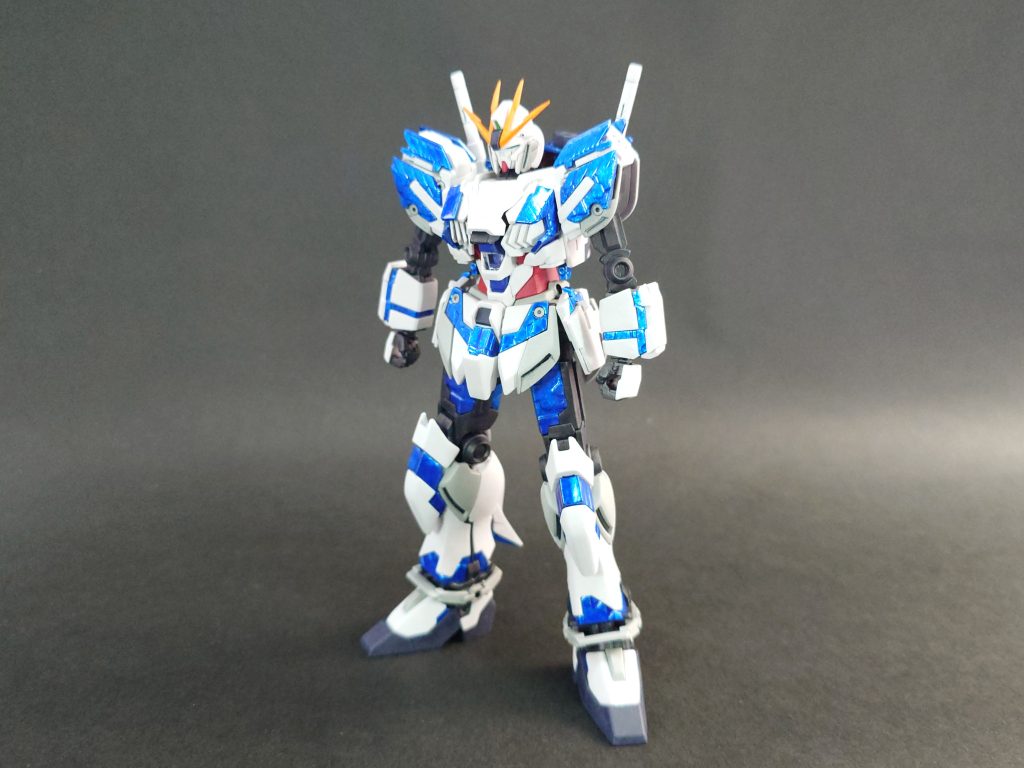 クリアパーツを初めてメタリック塗料で塗装しましたが、厚塗りに。。。精進します💪