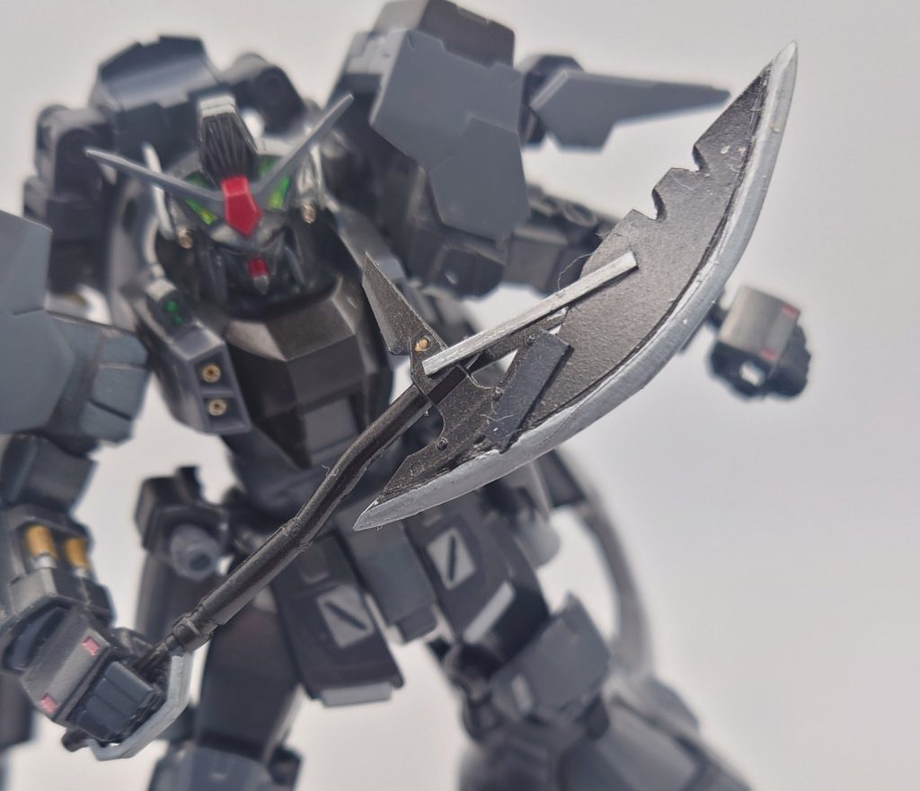 ◎大型アックス　　近距離の戦闘だけでなく、投擲武器としても使用可能。