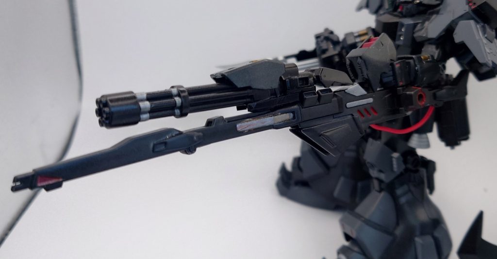 ◎オクスタンキャノン【高エネルギー長距離射撃砲】 　　オクスタンキャノン下部に設置された長距離射撃用ビーム砲。長距離からの狙撃だけでなく、発射しながら振り回すことで広範囲を薙ぎ払うことも可能。