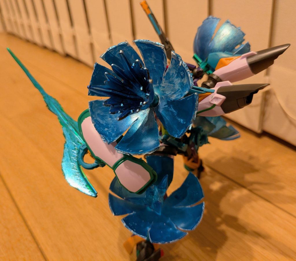 エフェクトの部分をアップで１枚。裂いたピンポン玉とエフェクトが合わさり、見る角度によって花が開いているように見えるのが個人的に好きです。