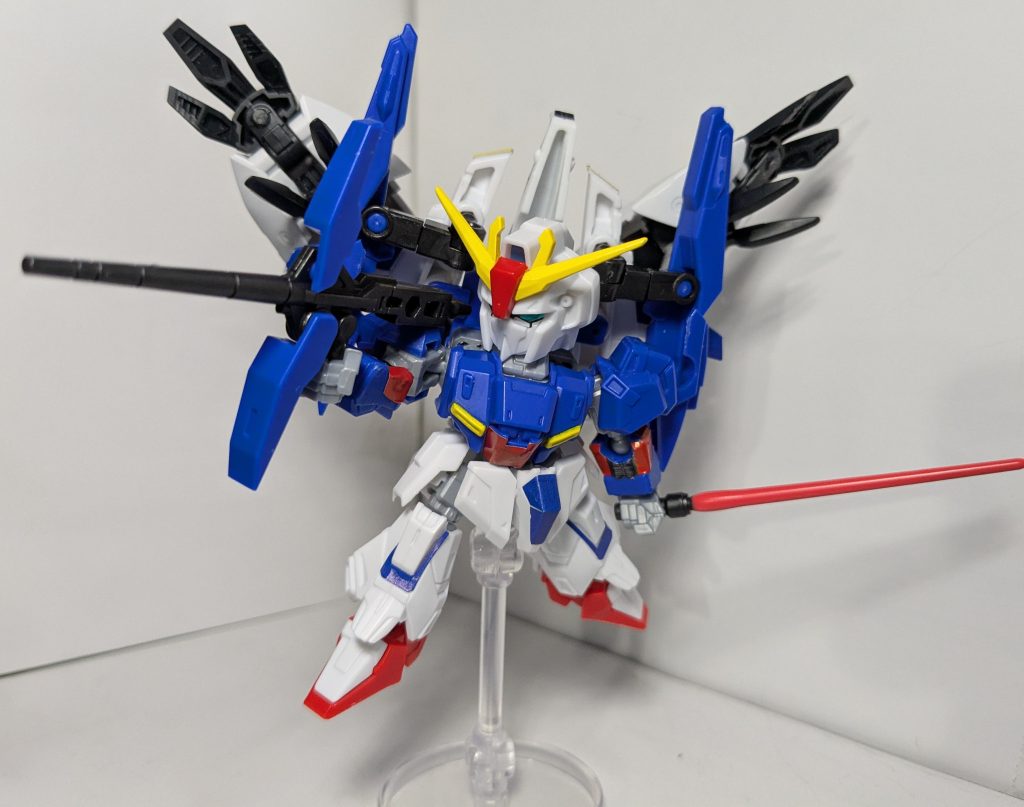 思い出2 Gディフェンサーにはお世話になりました、背中に取り付けられ3mmの凸穴が多く、武装の取り付けに一役買いました。