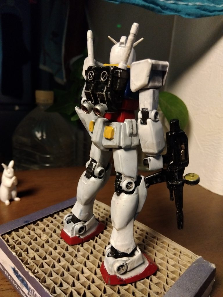 後ろ姿がカッコいい🥹なかなかのふくらはぎだぁ～（若干スジ彫り）