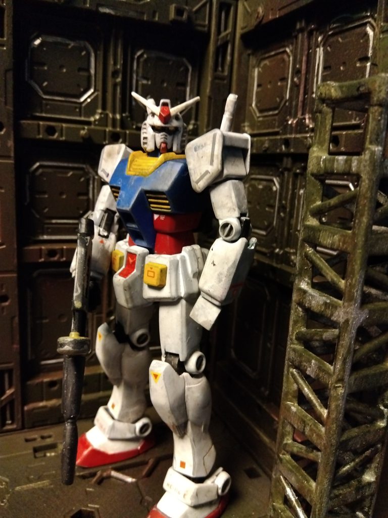 GUNDAMとジオラマ–2枚目/制作者：スナフキン