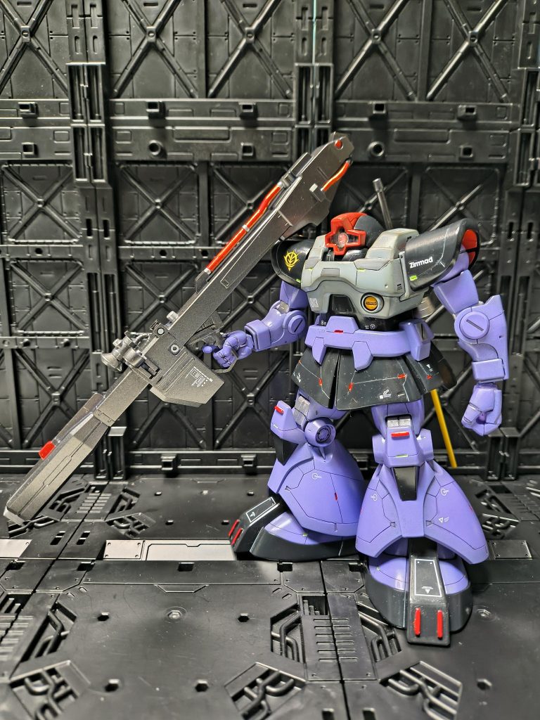 そしてビーム・バズーカです😊合わせ目消ししんどい…自分はビーム・バズーカが好きなのでこれで飾ってます。