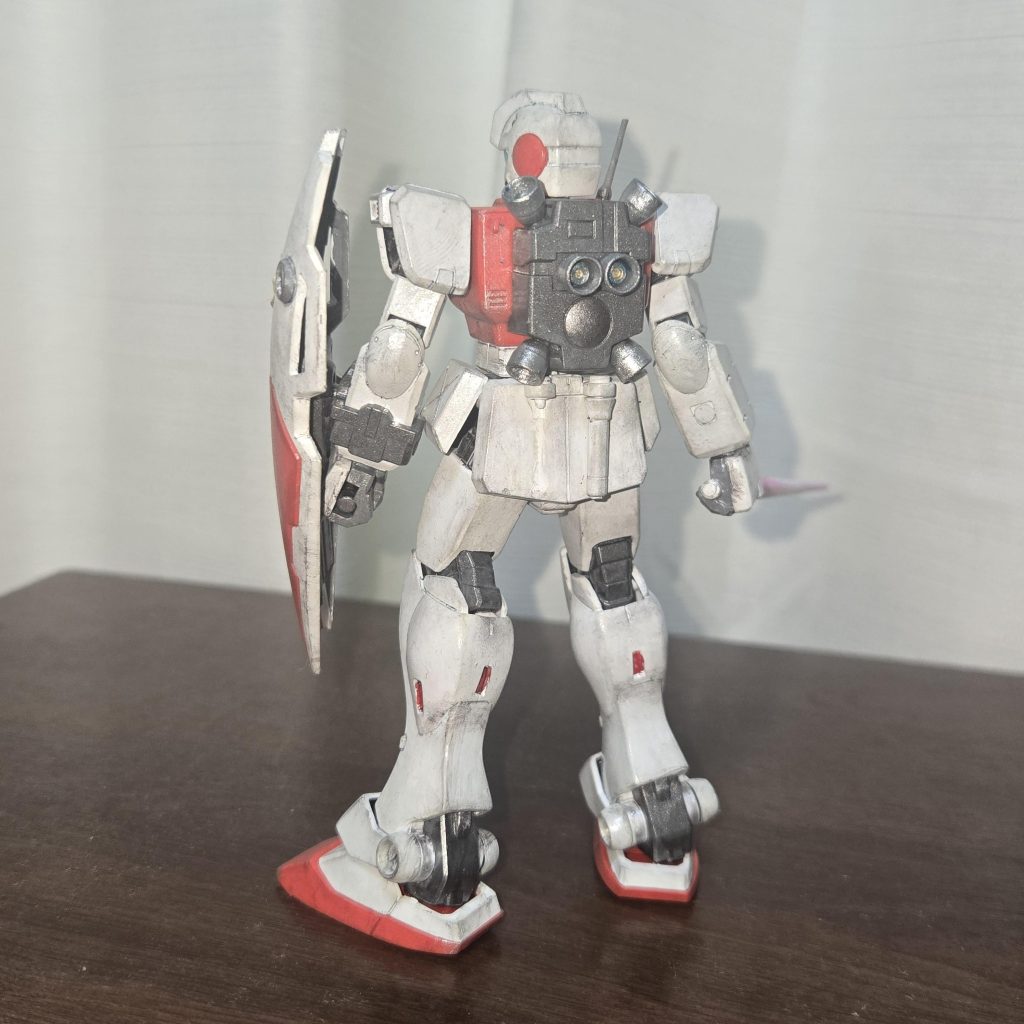 関節などABSが多様されているので全塗装する時はプライマーを忘れずに(笑)