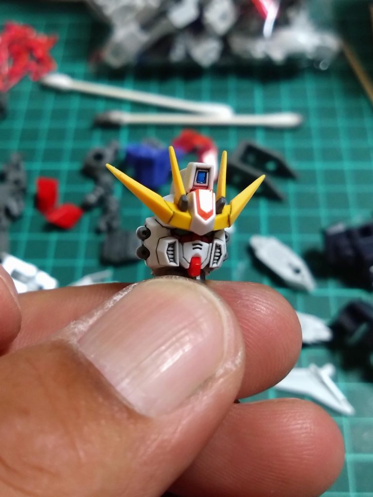 各所スミ入れと部分塗装をしながら制作中。