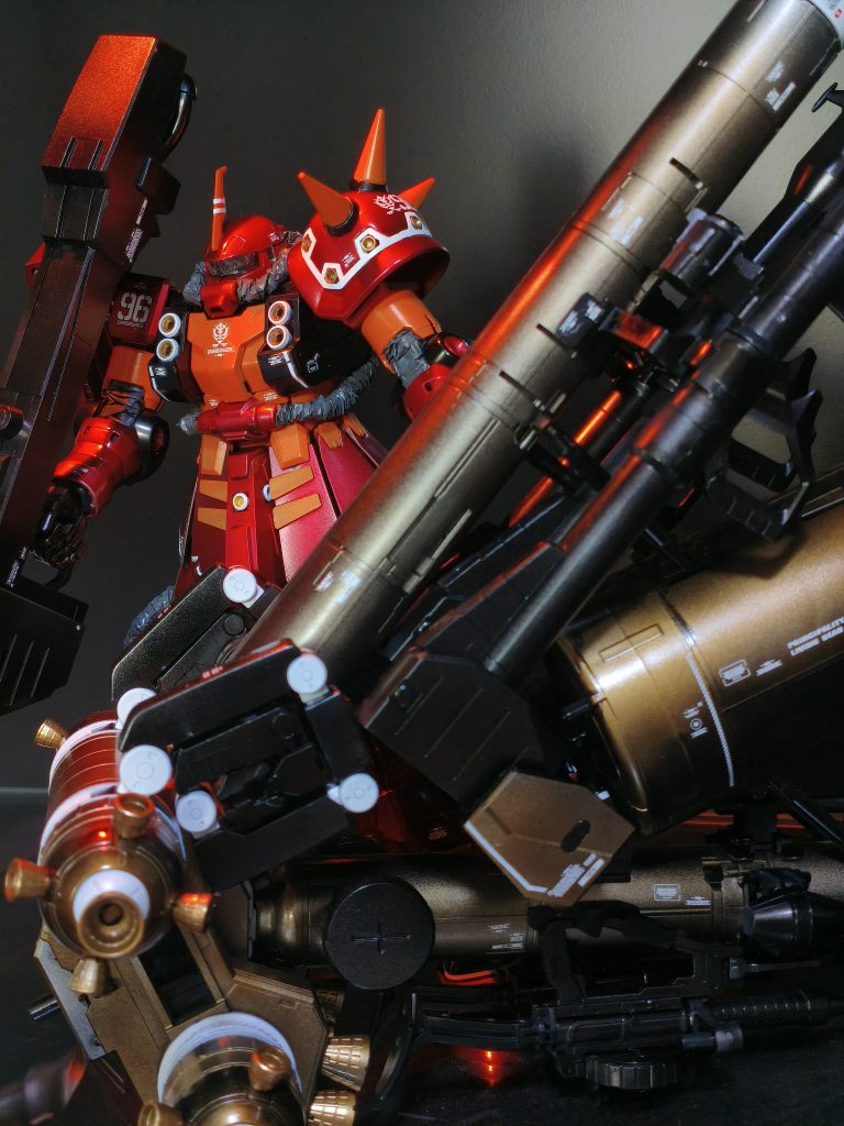 HG.verも実は以前作ってたのですが、コレだけはどうしてもMG作りたくて気合い入れて全塗装しました✨一応キャンディ塗装で今までより技術は上がっていたようです😁いやーデカい！これに尽きますが作り甲斐のあるガンプラでした🤩