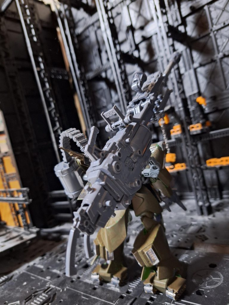 今回、HGでガルスJが販売されたことを知り、コトブキヤのリボルビングバスターキャノンの存在も知って、当時の陸戦型ガルスJを作りたくなり、ネットで探し出しました。