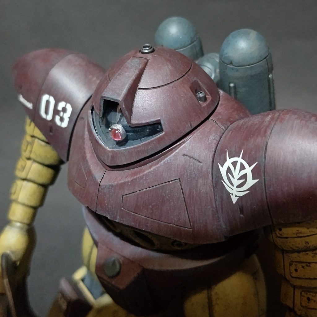 モノアイ部分ははクリヤーパーツ化にしてそれっぽく