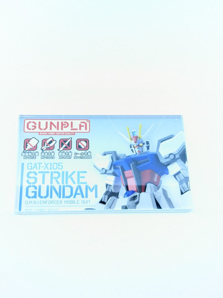 今回は100均のアクリルプレートを使って専用台座を作ってみました(gandam-hand1)