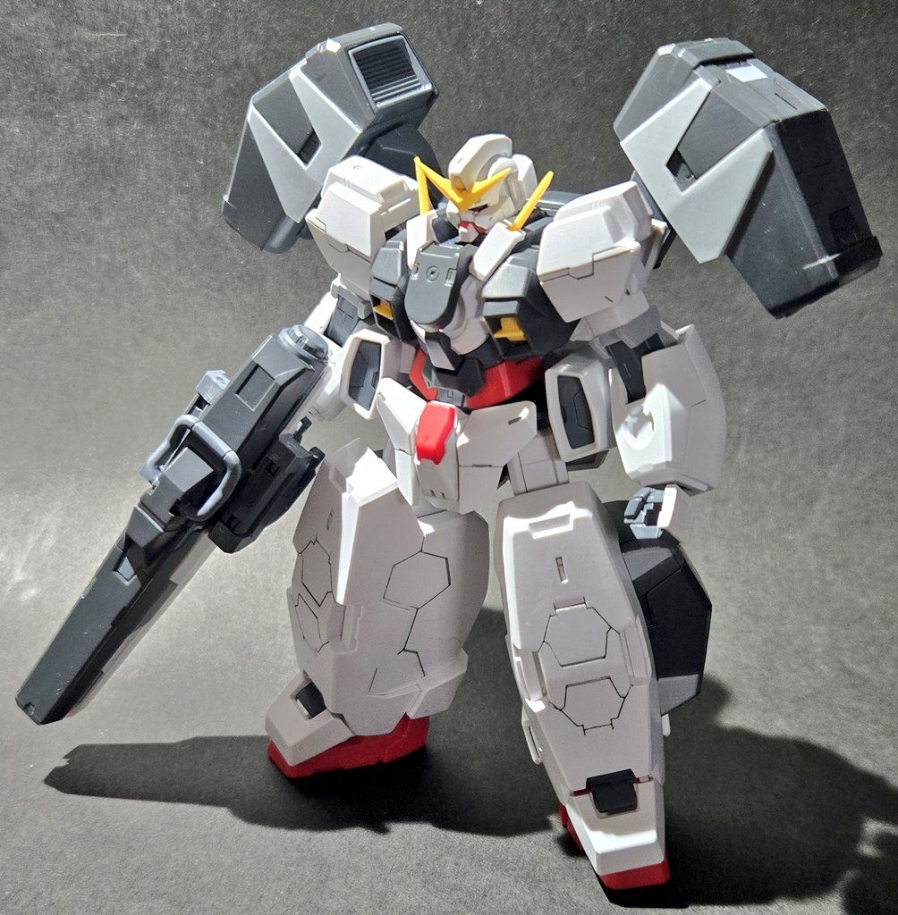 塗装前意外とディテール追加箇所が多かったですね~ 気になる箇所増えすぎて2週間ばかり慣れないスジボリしてました (シンプルとは?)