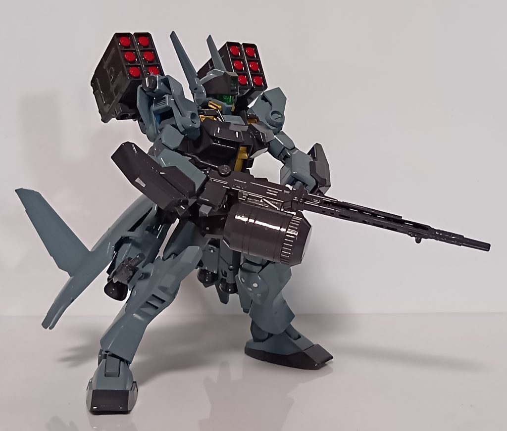 大型対艦ミサイルを搭載した対艦火力支援仕様。(ネタ的にはブラストガード)