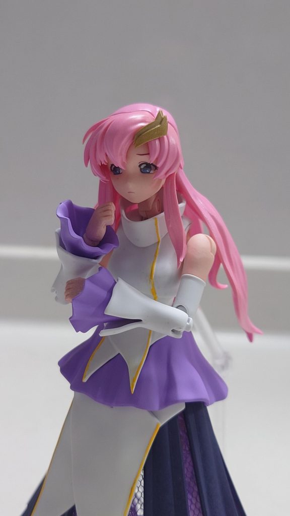 スカートの前側が外れているのに今きづきました(gundam-kao9)