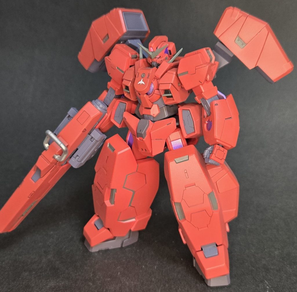 今回、特別な改造はせずスジボリ追加がメインになります。足とかが分かりやすいかとメイン赤色はキャラクターレッドにパープルを入れて半光沢コートしてくど過ぎない色してます~