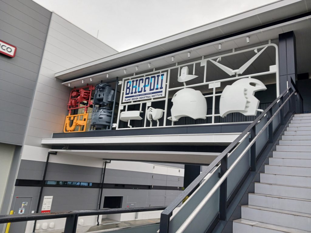 作品名：静岡楽しかったです！<p>手持ちにあるジムと静岡のガンプラ工場見学してきました！ めっちゃたのしかったー！普通に静岡も満喫しました。</p>
