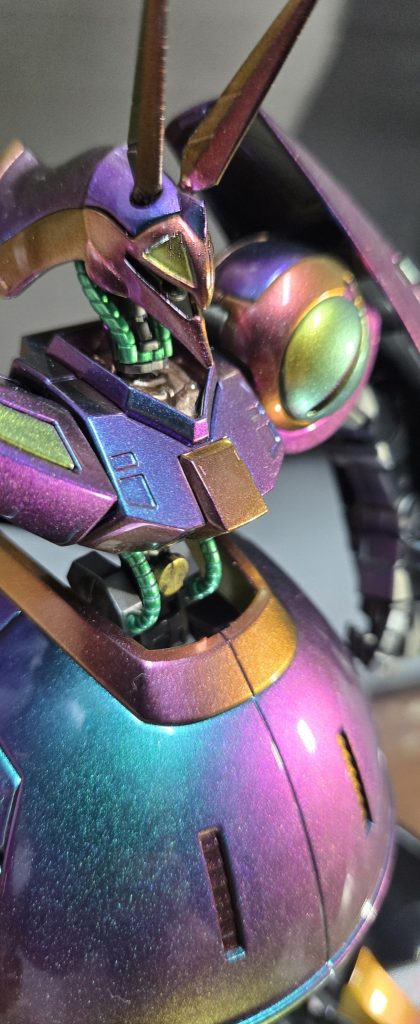 見る角度で色がかなり変わります…が、写真じゃ分かりづらいですね😅一応Xに動画を投稿しておりますhttps://x.com/i/status/1998757088206737733