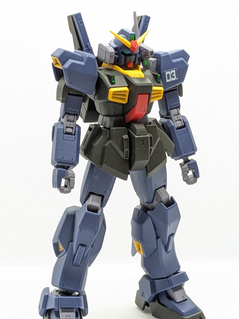 リバイブだと思いますけど、プロポーション良好ですよねこのカラーでライフルとシールド持って戦闘してるイメージ無くて敢えてこの形で！